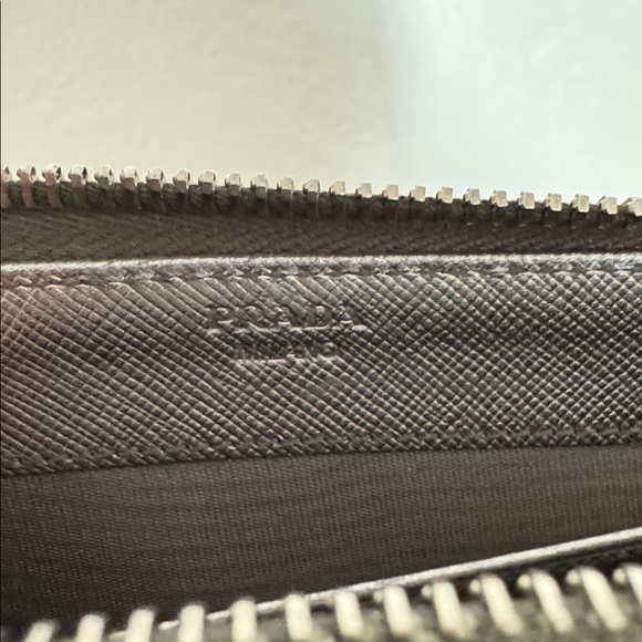 Authentic Prada Saffiano Leather Metallic Silver Wallet SOLD AS IS - Picture 8 of 14